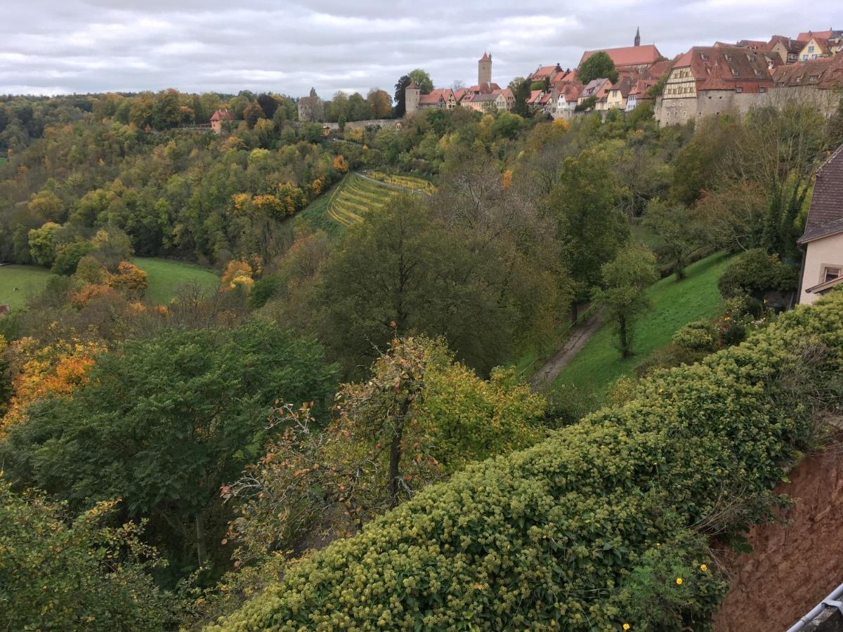 Gaestehaus Am Ploenlein Rothenburg ob der Tauber Buitenkant foto